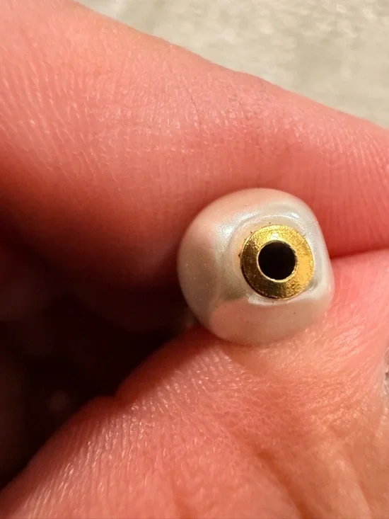 Versatile Elegance Gray Faux Pearl Bracelet - Picture 5 of 9